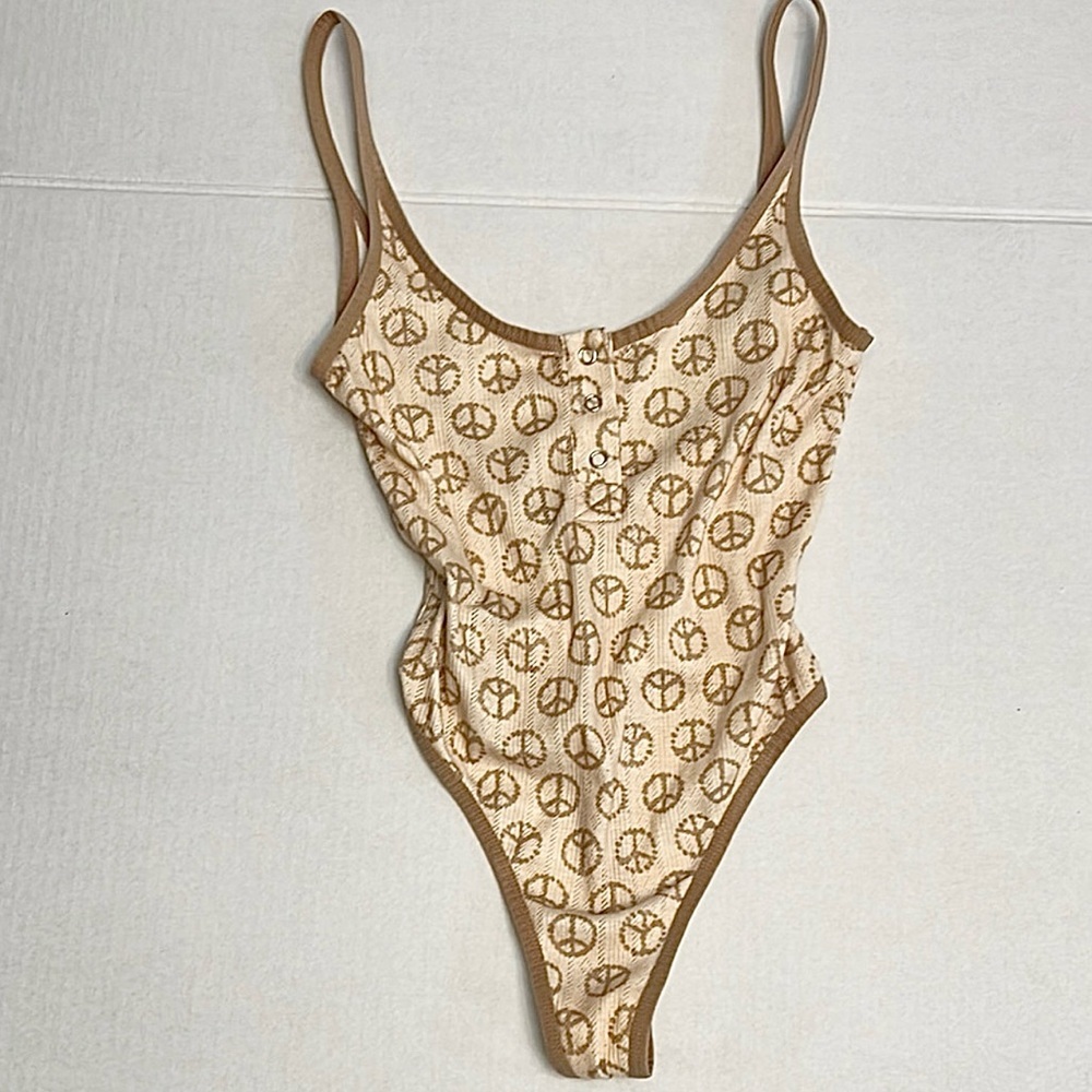 URBAN OUTFITTERS OUT FROM UNDER PEACE SIGN THONG BODYSUIT SMALL